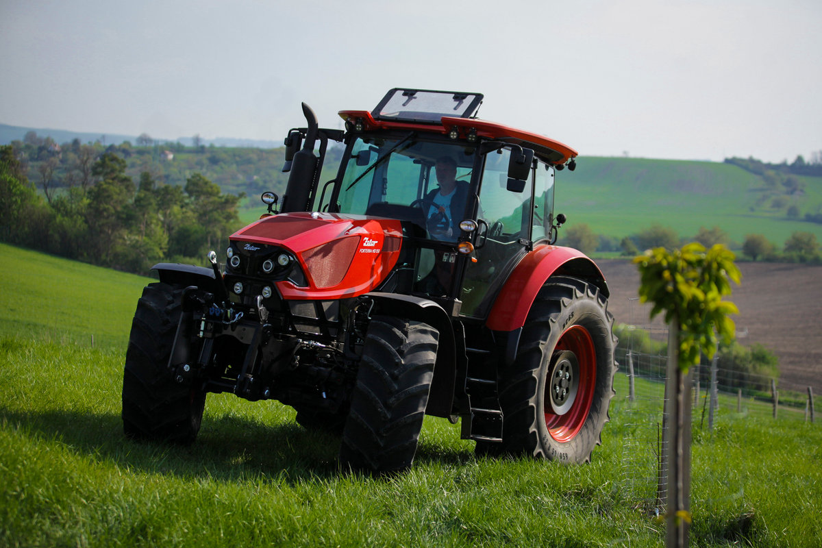 Zetor Forterra HSX 130 Fiches techniques données techniques 2022